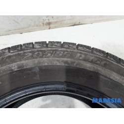 Renault - Trafic - Tyre