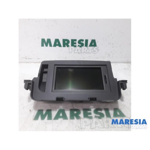 Renault - Megane - Navigatie Display