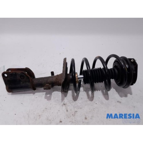Renault - Espace - Front shock absorber rod, left