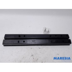 Renault - Espace - Stoel Rails links