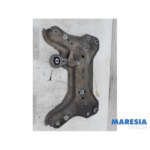 Renault - Trafic - Subframe