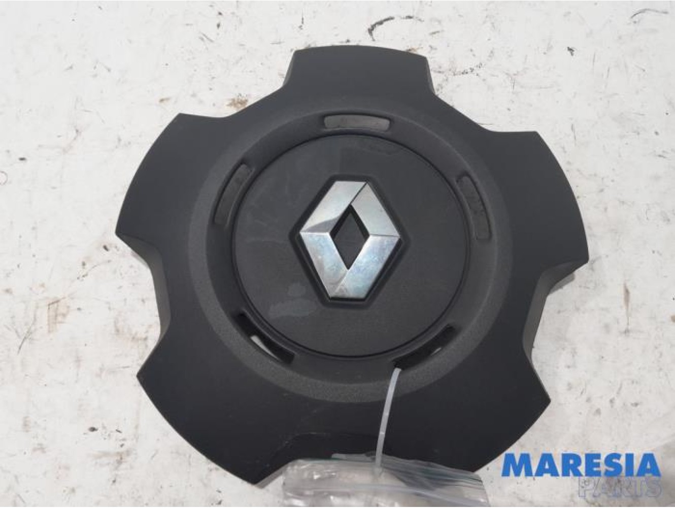 Renault - Trafic - Wheel cover (spare)