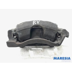 Renault - Trafic - Front brake calliper, right