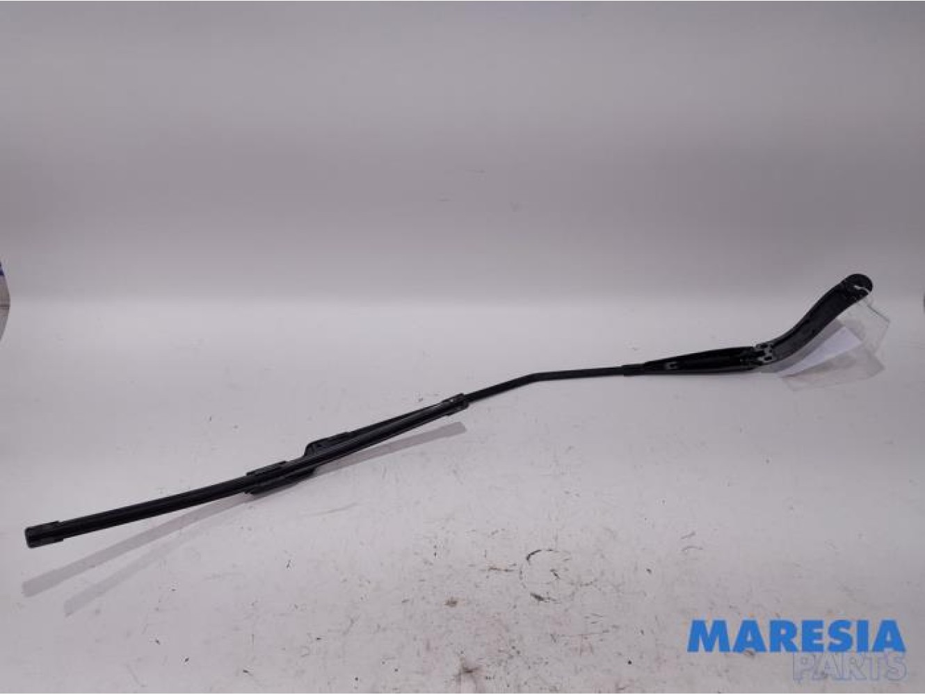 Renault - Trafic - Front wiper arm