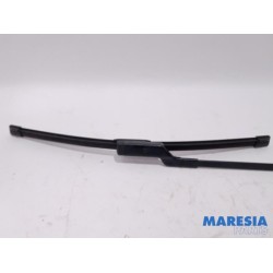 Renault - Trafic - Front wiper arm