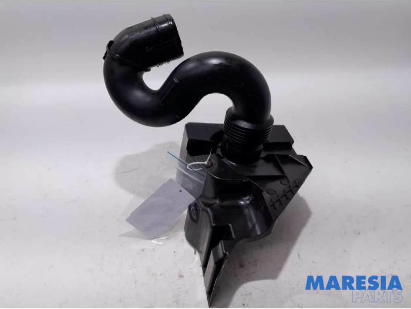 Renault - Trafic - Air intake hose
