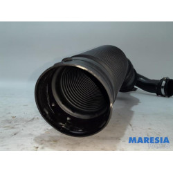Renault - Trafic - Air intake hose