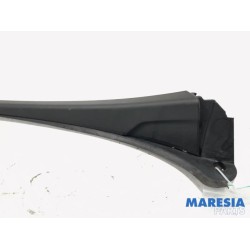Renault - Trafic - Frontscreen frame