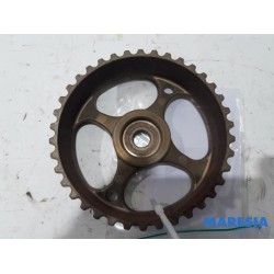 Renault - Clio - Camshaft sprocket