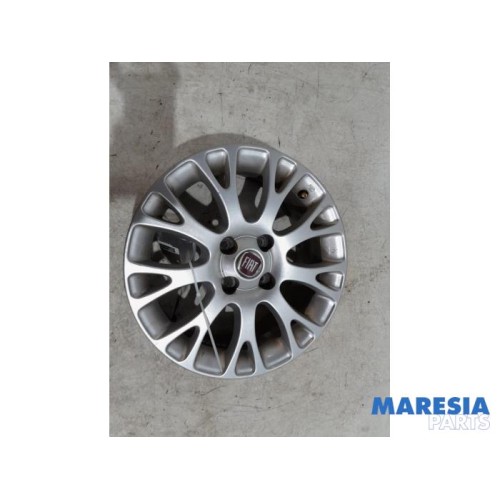 Fiat - Punto - Wheel