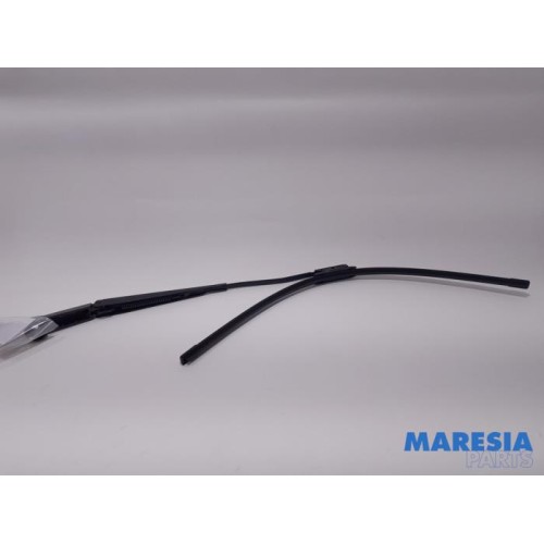 Citroen - C4 Grand Picasso - Front wiper arm