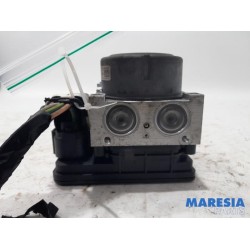 Peugeot - 208 - ABS pump