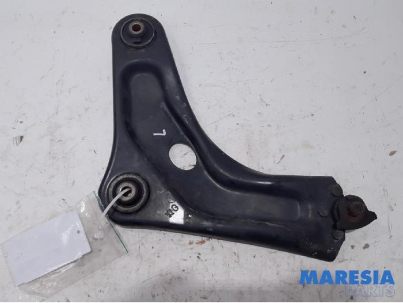 Peugeot - 208 - Front lower wishbone, left