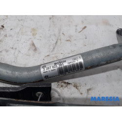 Peugeot - 208 - Wiper mechanism