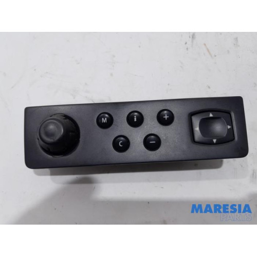 Renault - Espace - Navigation control panel