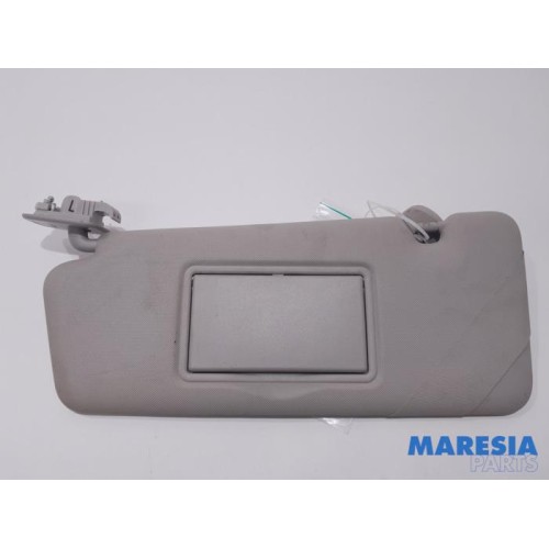 Renault - Clio - Sun visor