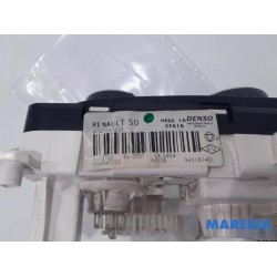 Renault - Clio - Panneau de commandes chauffage