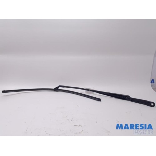 Renault - Espace - Front wiper arm
