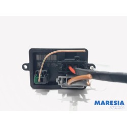 Renault - Clio - Heater resistor