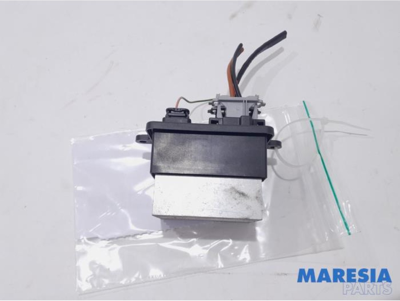Renault - Clio - Heater resistor