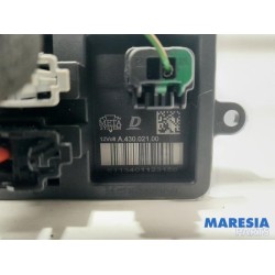 Renault - Clio - Heater resistor