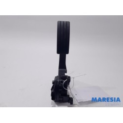 Renault - Clio - Throttle pedal position sensor