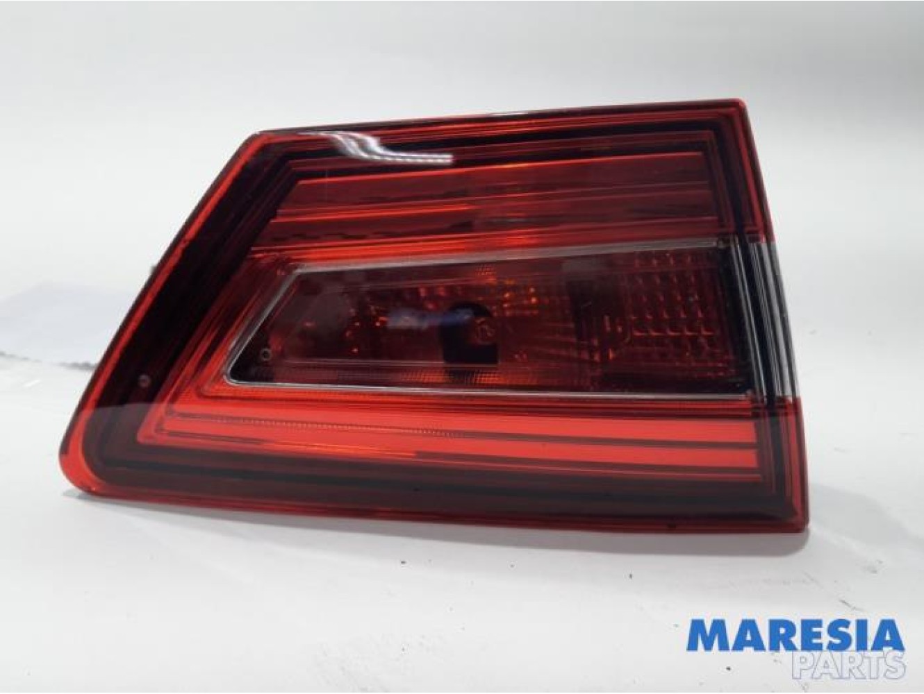Renault - Clio - Taillight, left