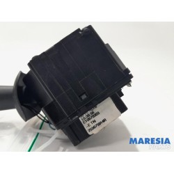 Renault - Clio - Wiper switch
