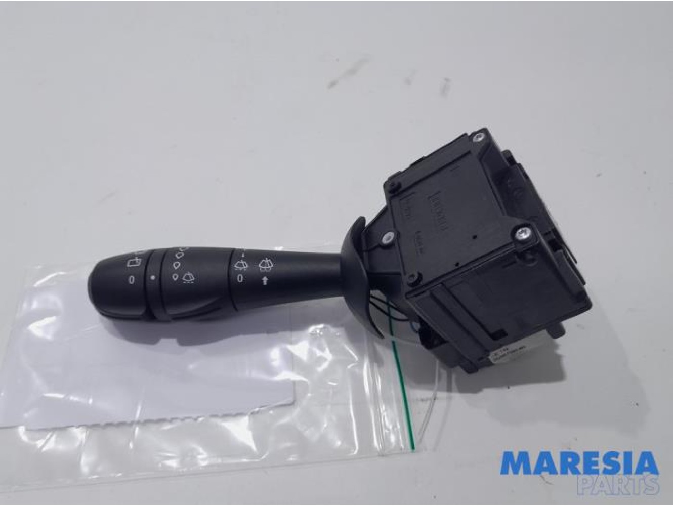 Renault - Clio - Wiper switch