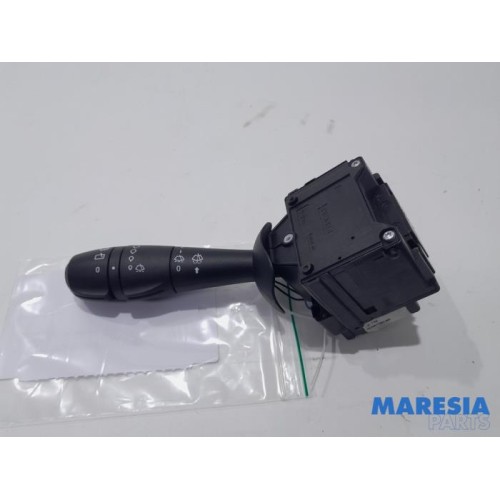 Renault - Clio - Wiper switch