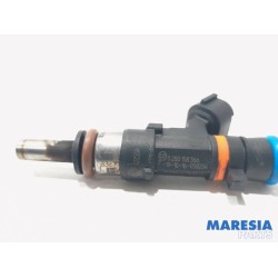 Renault - Clio - Injector (petrol injection)