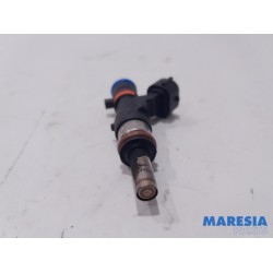 Renault - Clio - Injector (petrol injection)