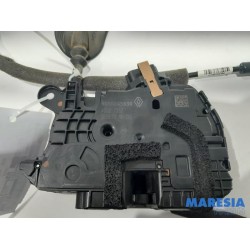Renault - Clio - Front door lock mechanism 4-door, right