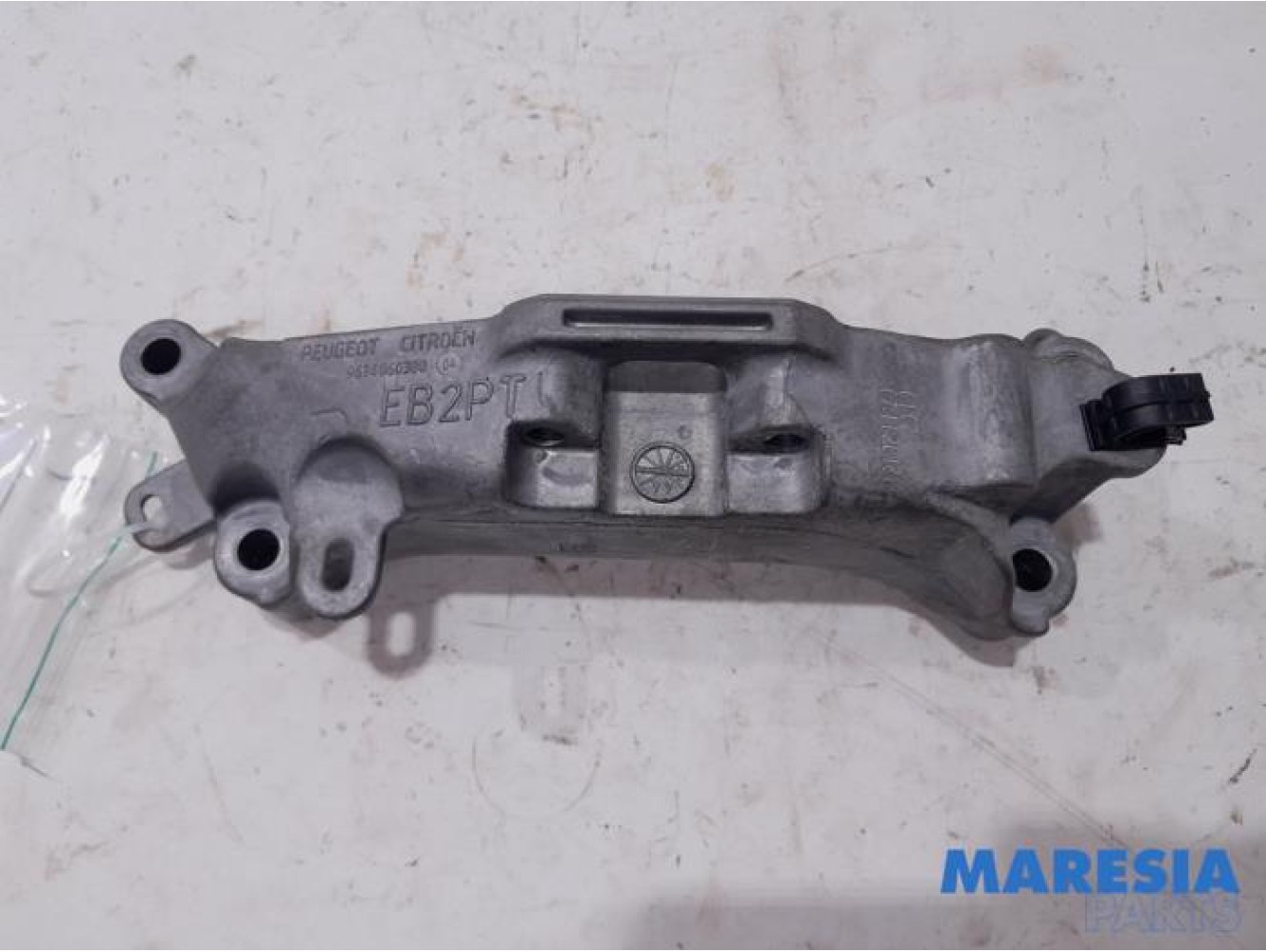 Citroen - C3 - Engine mount