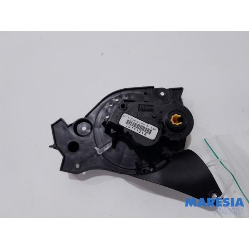 Peugeot - 208 - Heater valve motor