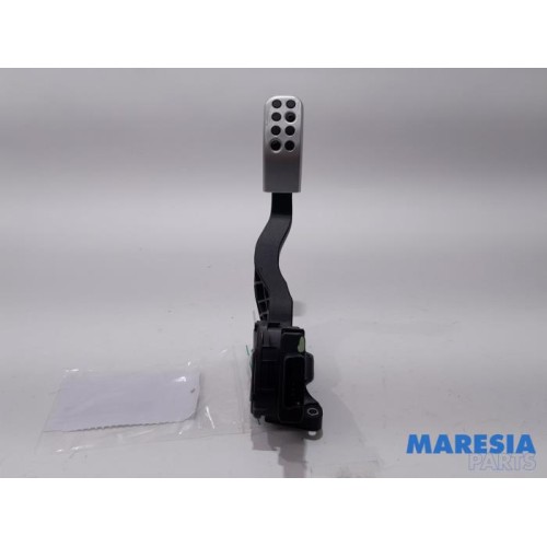 Peugeot - 208 - Gaspedalposition Sensor