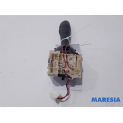 Renault - Clio - Indicator switch