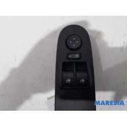 Fiat - Punto - Multi-functional window switch