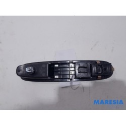 Fiat - Punto - Multi-functional window switch