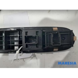 Fiat - Punto - Multi-functional window switch