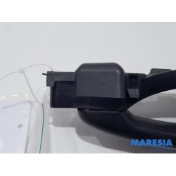 Renault - Trafic - Minibus/van rear door handle