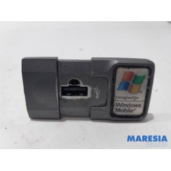 Fiat - Punto - AUX / USB connection