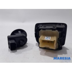 Renault - Trafic - Multi-functional window switch