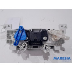 Renault - Trafic - Heater control panel