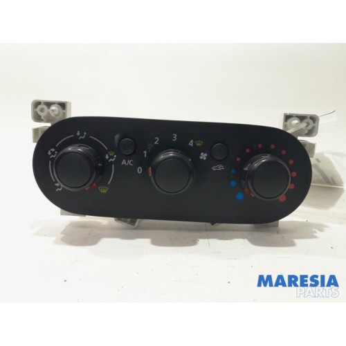 Renault - Trafic - Panneau de commandes chauffage