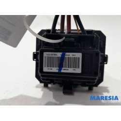 Renault - Trafic - Heater resistor