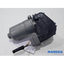 Renault - Trafic - Front wiper motor