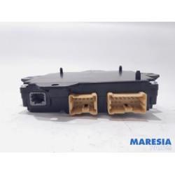 Renault - Trafic - Central door locking module