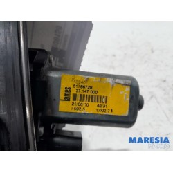 Fiat - Punto - Fenstermechanik 4-türig rechts vorne