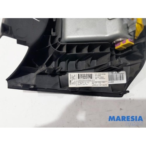 Fiat - Punto - Knee airbag, left
